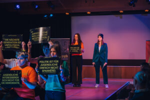 YEP Jugendbericht /wyld Präsentation bei run /wyld